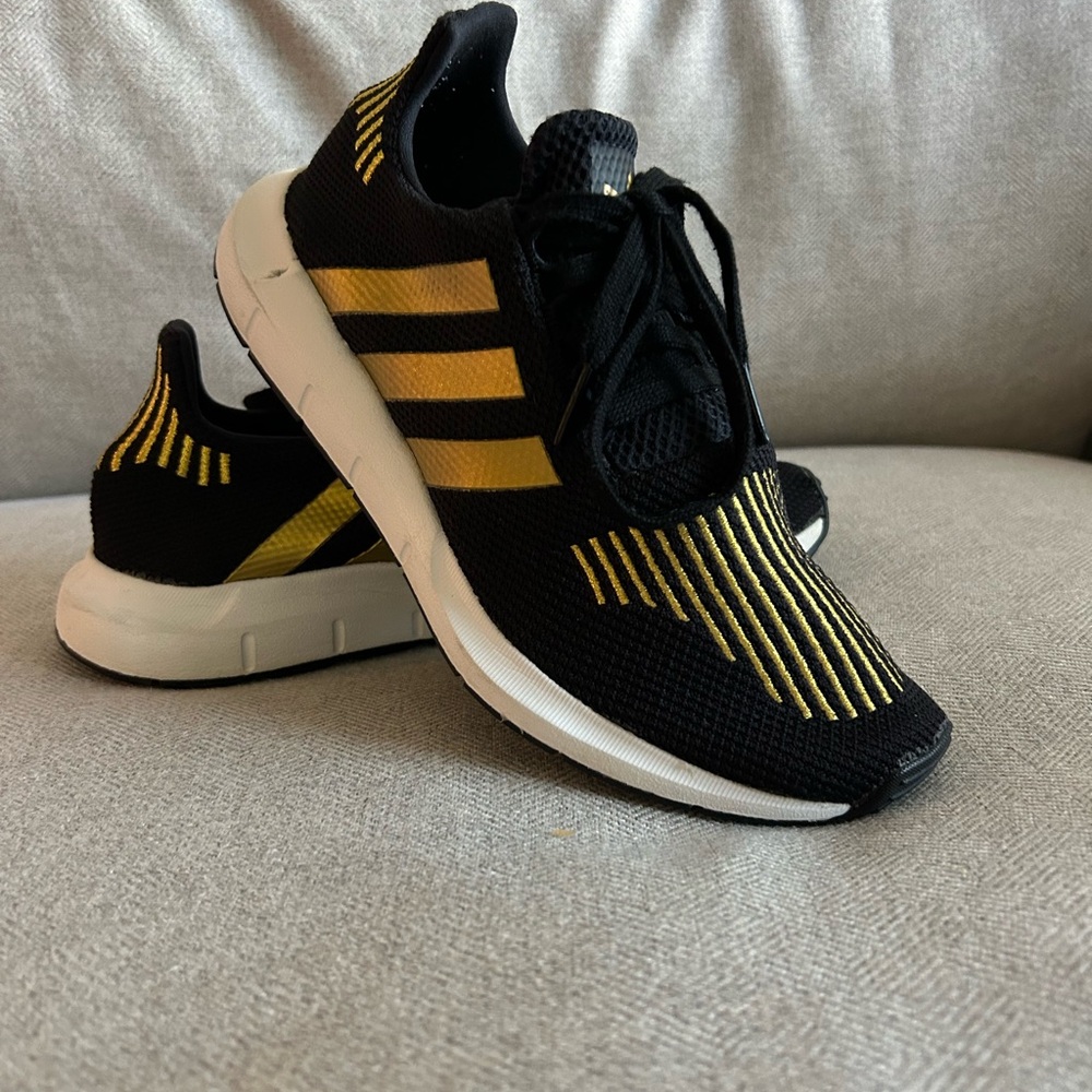 Adidas Swift Run- Black Gold Sneakers- Women’s 7.5.